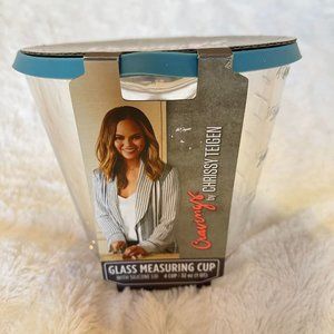 NEW CRAVINGS BY CHRISSY TEIGEN 4-Cup Glass Measuring Cup with Silicone Lid